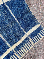 Alfombra Bereber "Azul Índigo" – Tradición Ancestral y Geometría Lineal