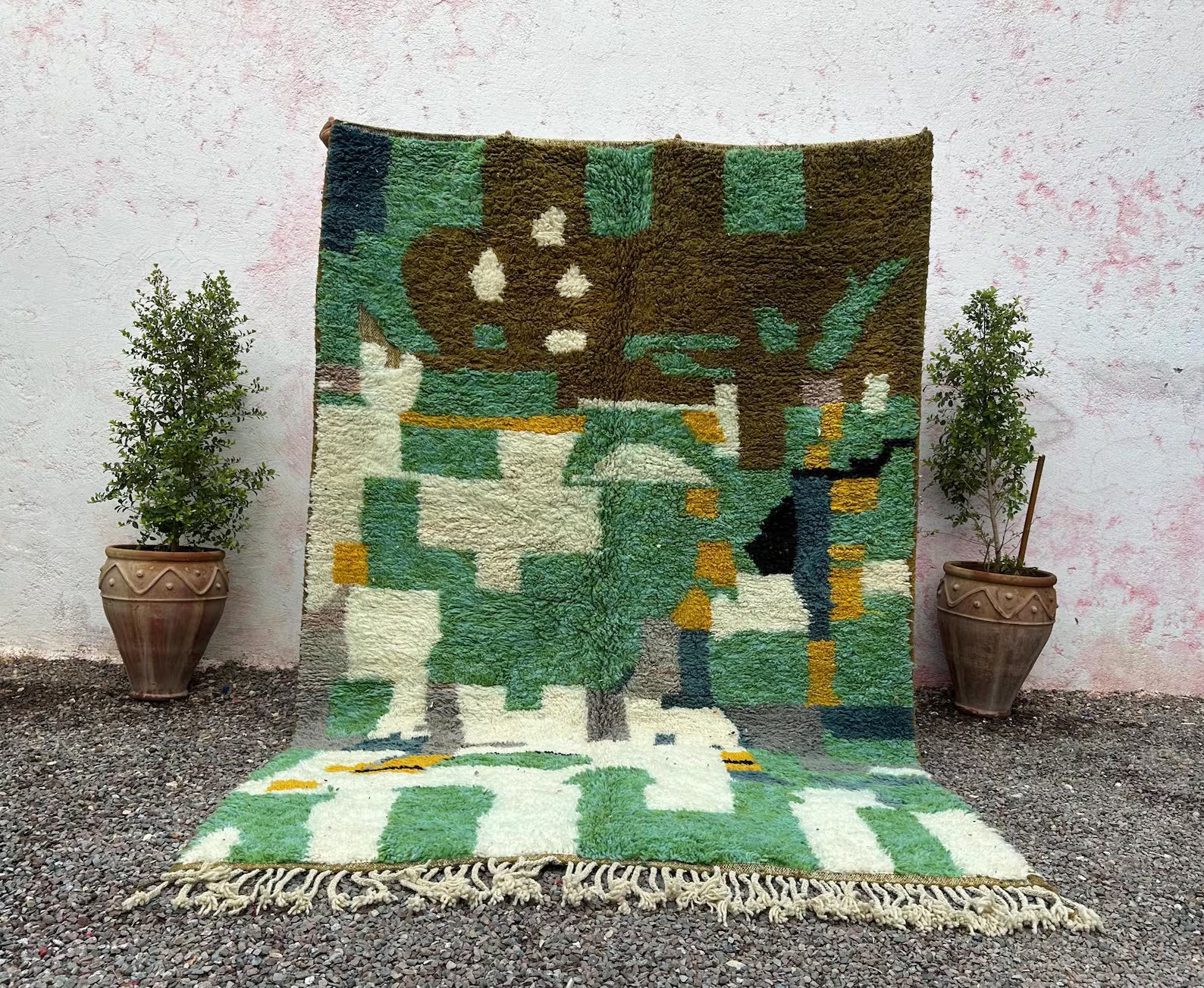 Alfombra Bereber "Primavéra de Marrakech" – Naranja Vibrante con Detalles en Azul Añil