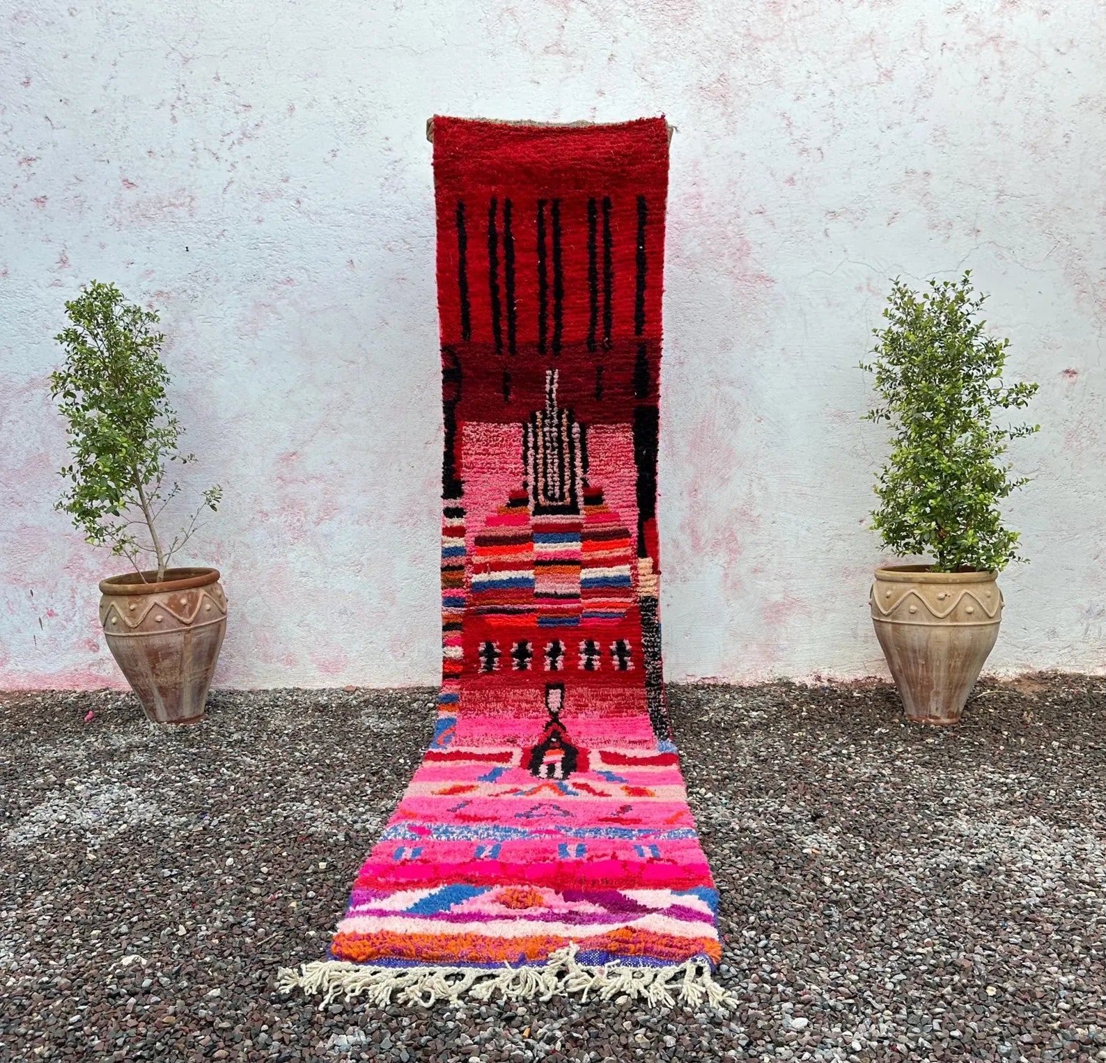 Alfombra Bereber "Cuadrícula del Atlas" – Diseño Geométrico en Azul y Ocre Tostado