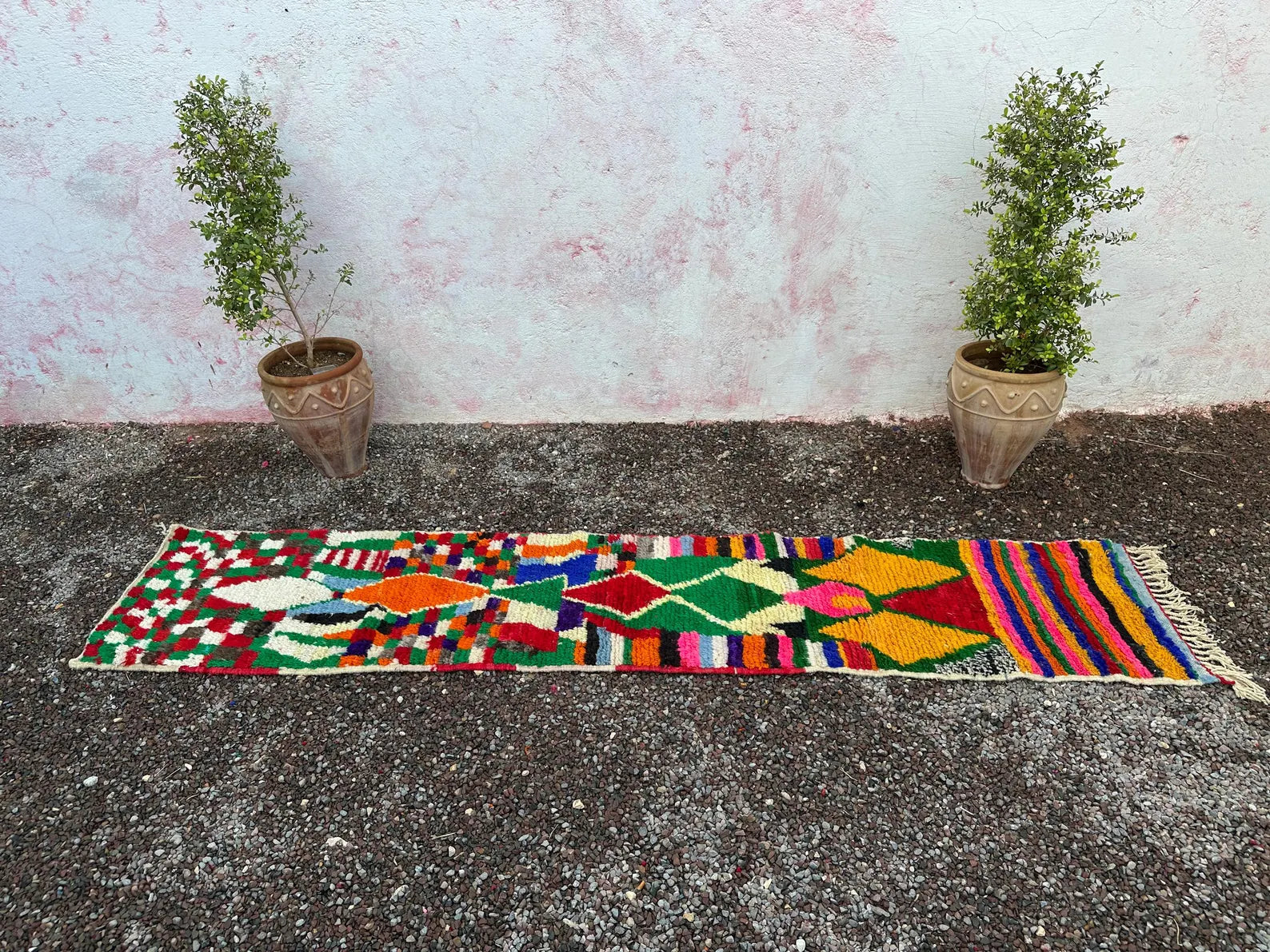 Alfombra Bereber Azilal "Constelación del Atlas" – Lana Natural y Geometría en Relieve