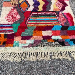 Alfombra Bereber Boucherouite "Mosaico de Historias" – Arte Textil Multicolor